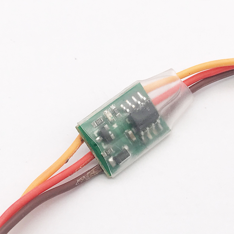 サーボ信号増幅器,1〜180 ° の長さの延長,3V〜16V - Drone Rc Signal のレビューと価格